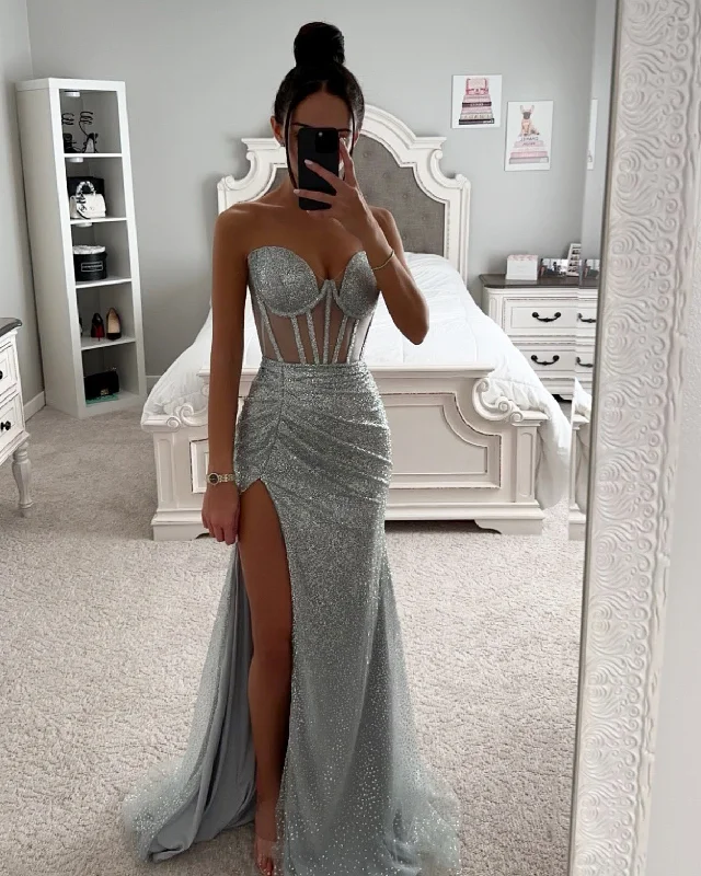 SILVER STRAPLESS GLITTER GOWN