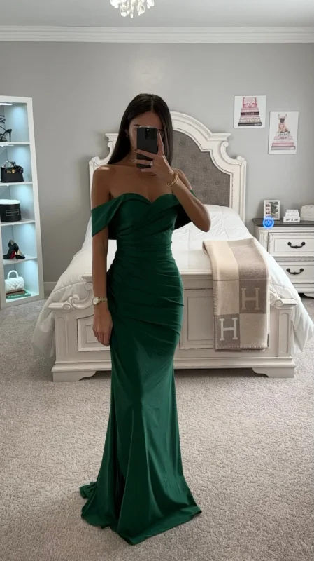 OFF SHOULDER STRETCH MERMAID GOWN